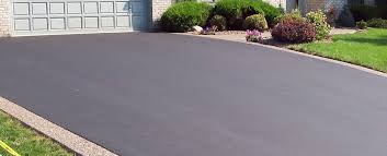 Best Concrete Driveway Installation  in Venetian Vlage, IL